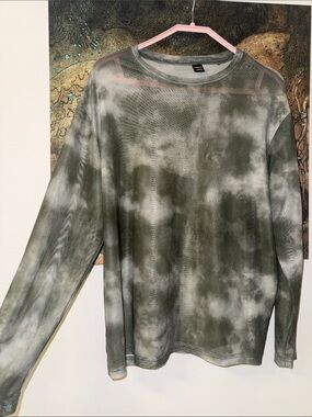 Olive and Gray Tie-Dye Crewneck Long Sleeve Top | Dazy